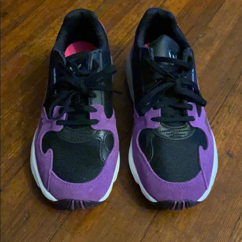 Adidas Falcon
